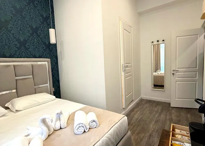 Ihh Collection - Eden Luxury